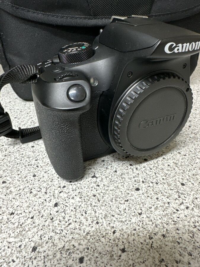 Canon Eos Rebel T6 Camera & 18-55Mm Lens & 75-300 Lens + Bag (E14001913) - Image 4