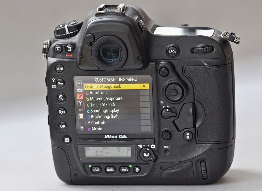 Nikon D4S 16.2Mp Digital Slr Camera Body - Image 4