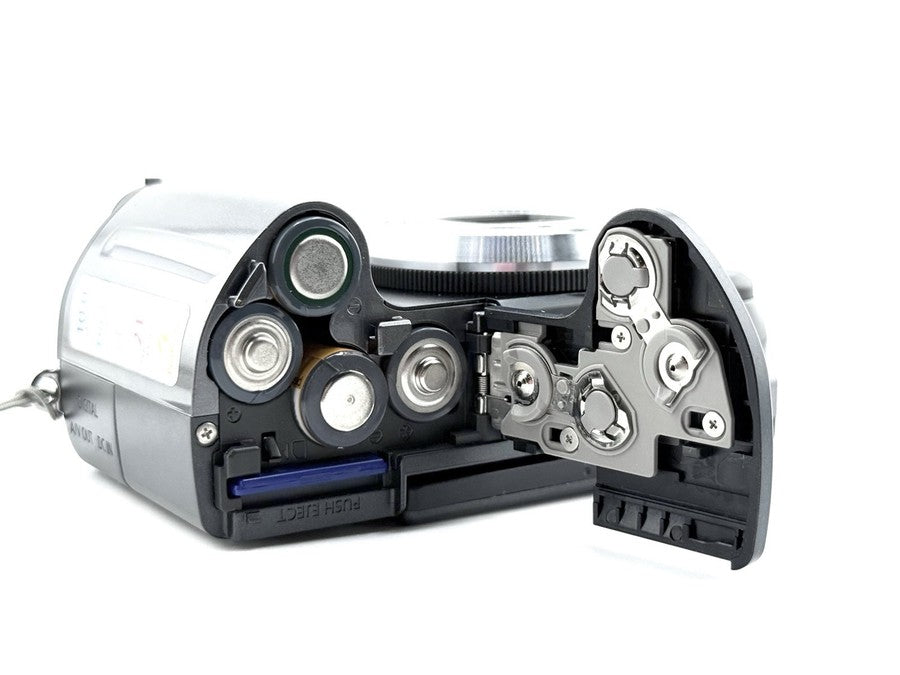 Canon Powershot A640 Digital Camera Gray 10Mp 4X Zoom - Image 11