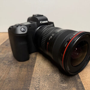 Canon Eos R With 17-40Mm Ef Lens And Canon Ef Adapter - Bag Included!