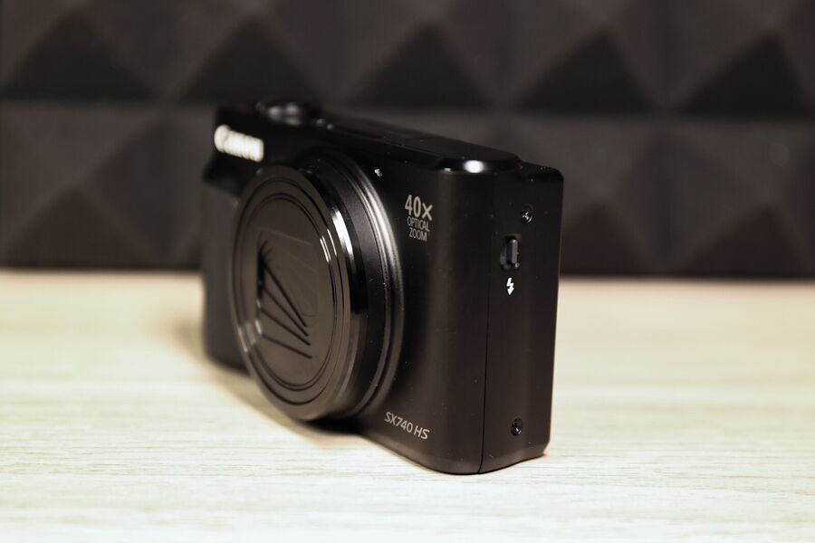 Canon Powershot Sx740 Hs 20.3Mp Compact Digital Camera + 128Gb Sd Card- Black - Image 3