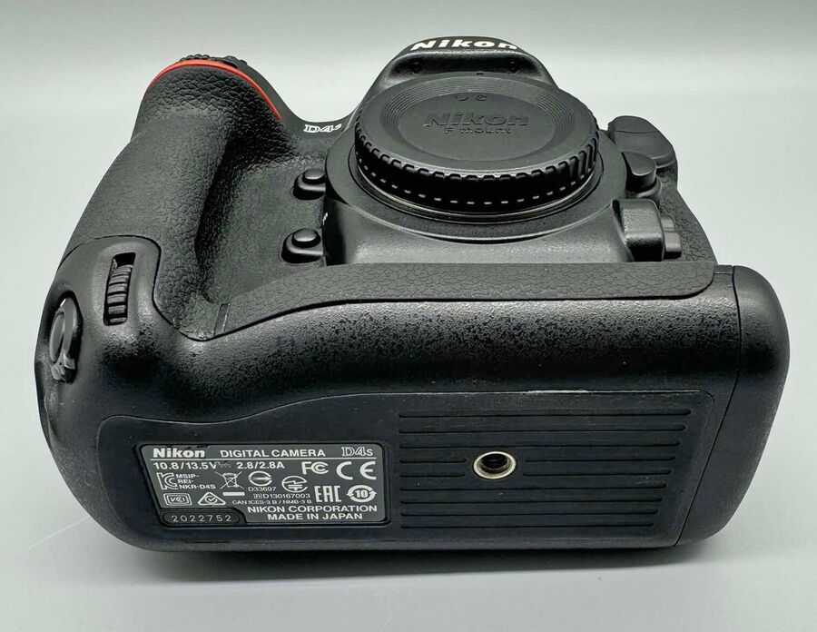 Nikon D4S 16.2Mp Digital Slr Camera Body - Image 9