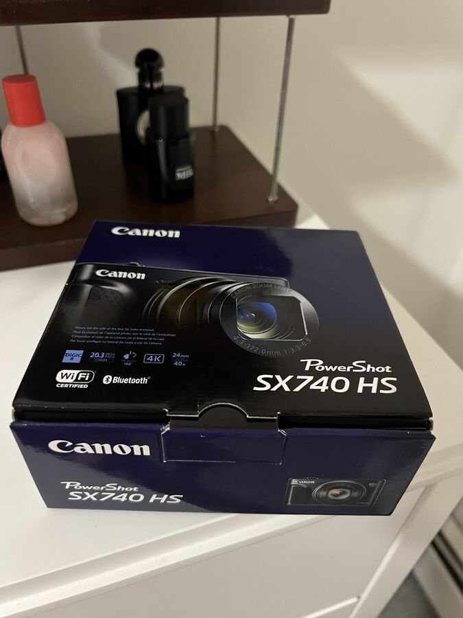 Canon Powershot Sx740 Hs 20.3Mp Point & Shoot Digital Camera Black - Pre Owned - Image 2