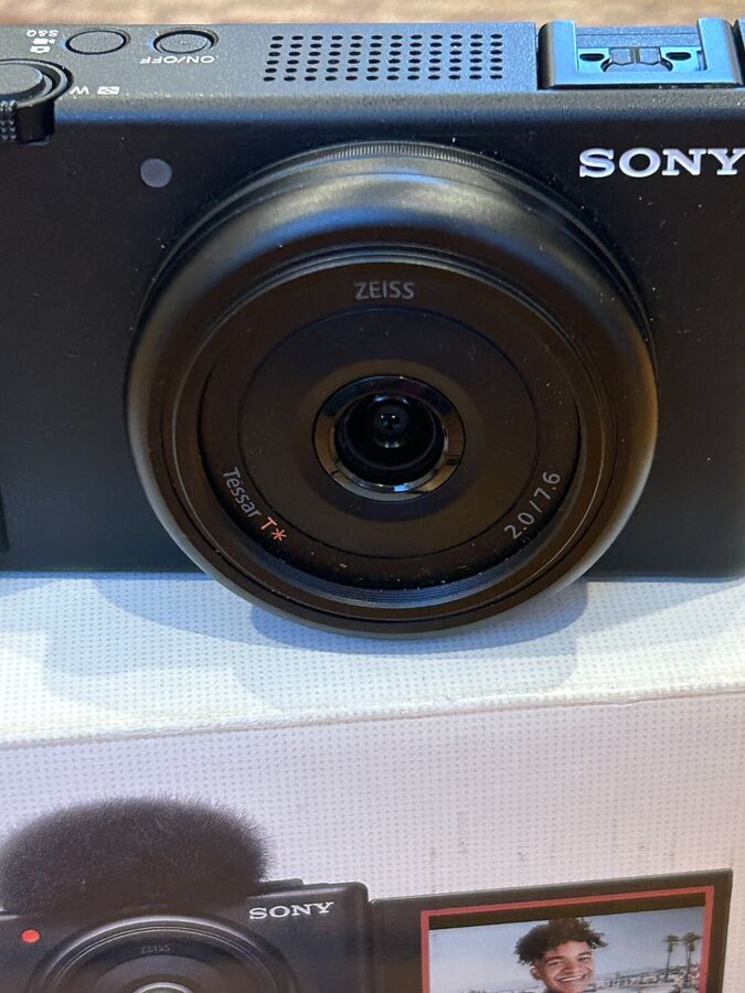 Sony Zv-1F Digital Vlog Camera Wide Angle Swivel-Screen W Memory Card - Image 8