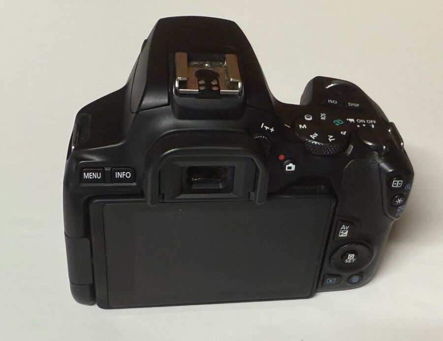 Canon Eos Rebel Sl3 Dslr With Five Lenses And Accessories - Image 5