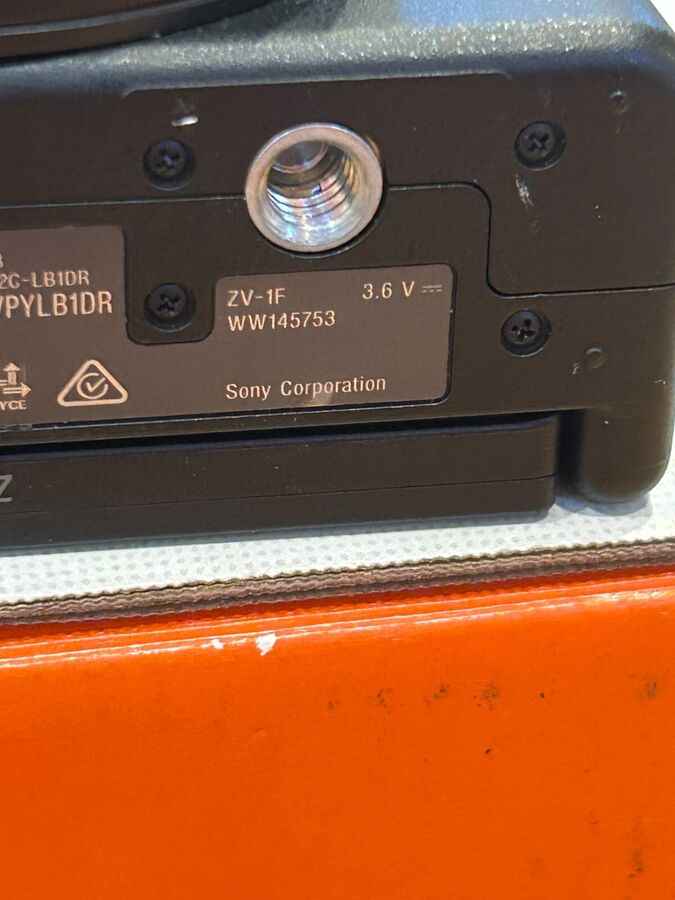 Sony Zv-1F Digital Vlog Camera Wide Angle Swivel-Screen W Memory Card - Image 11