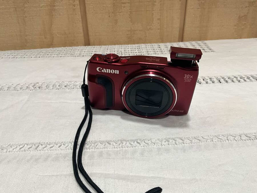 Near Mint Canon Powershot Sx710Hs Wi-Fi Camera 20.3Mp 30X Optical Zoom Red - Image 11